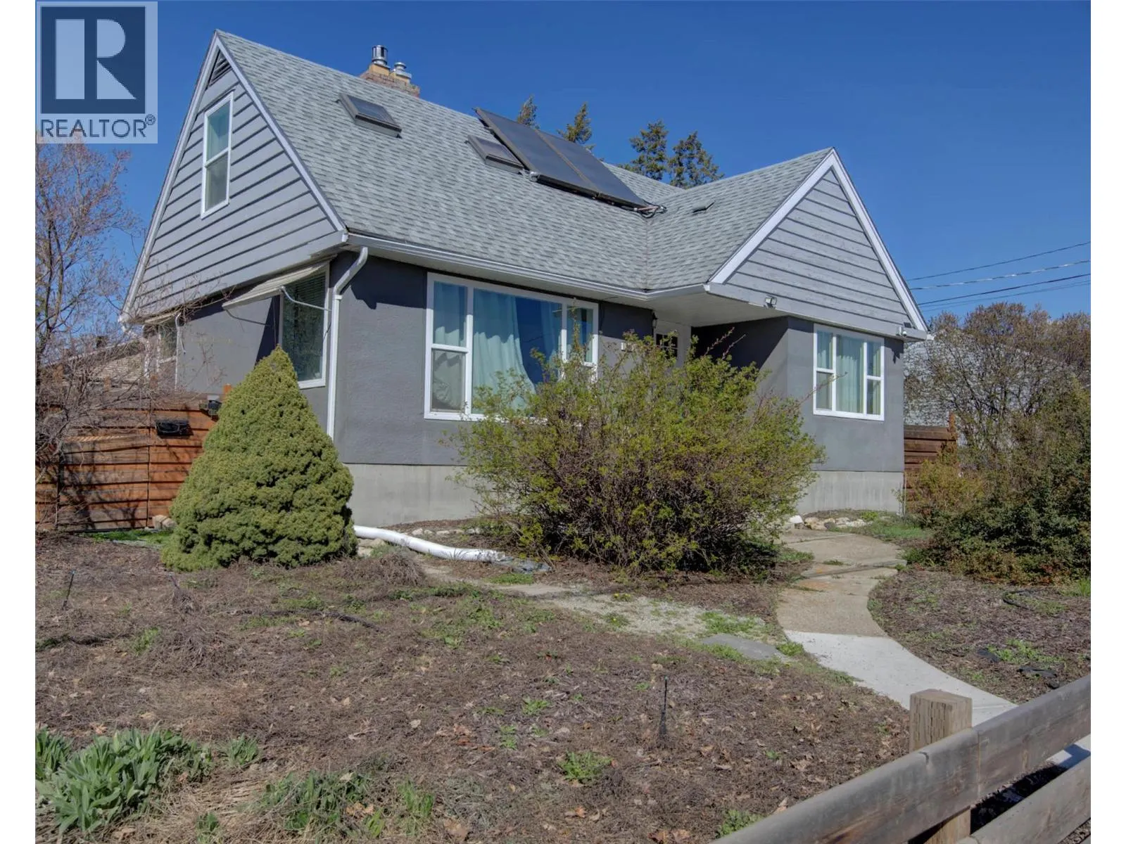 1505 32 Avenue