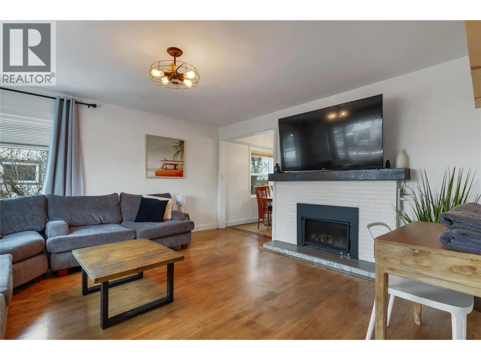 1505 32 Avenue