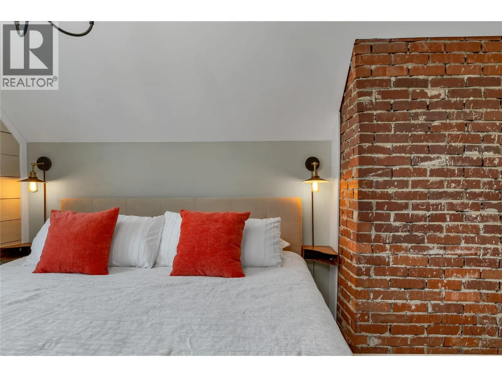 1505 32 Avenue