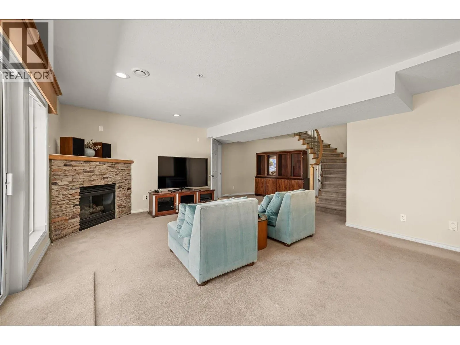 6157 Gillam Crescent