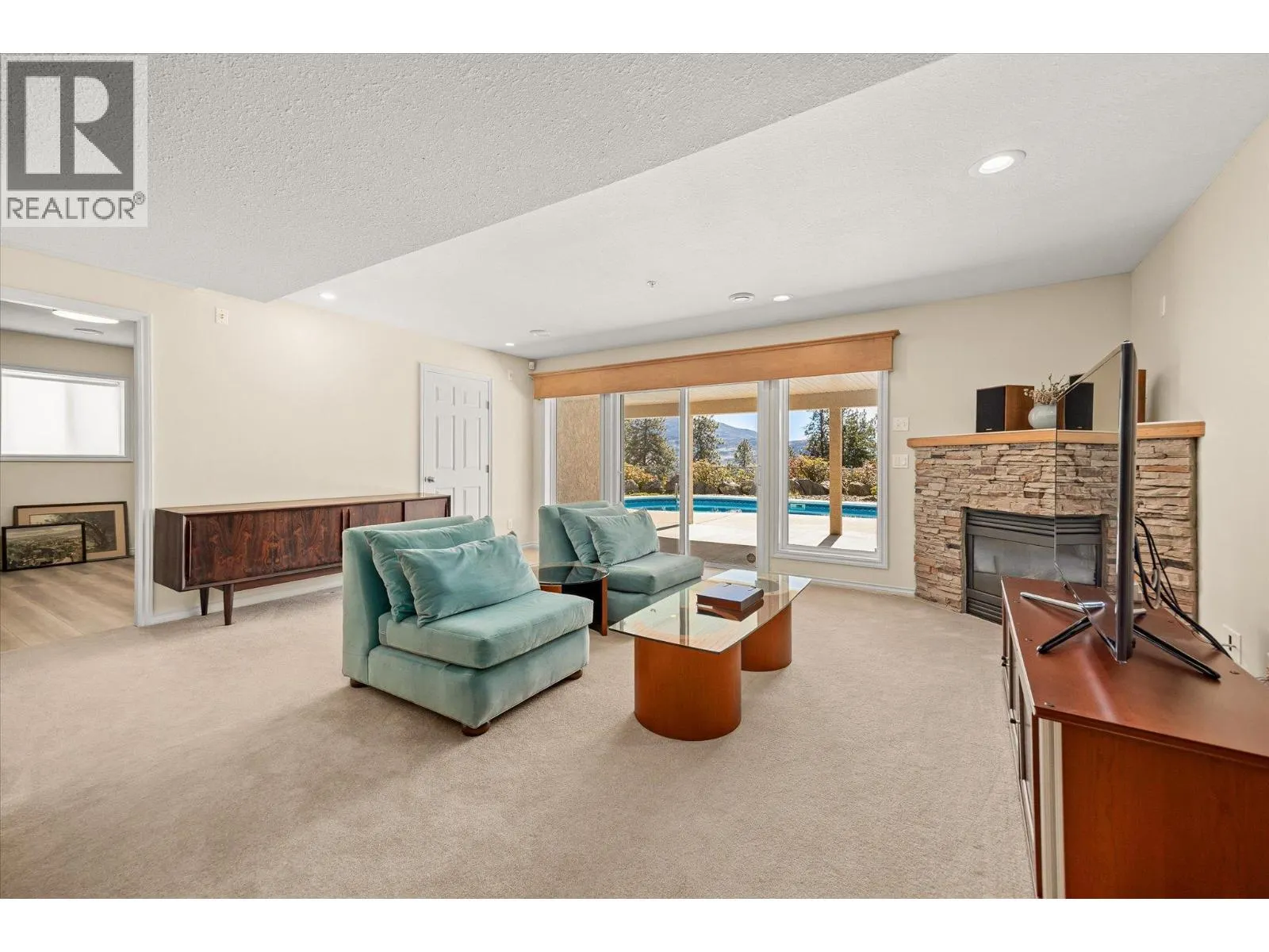 6157 Gillam Crescent