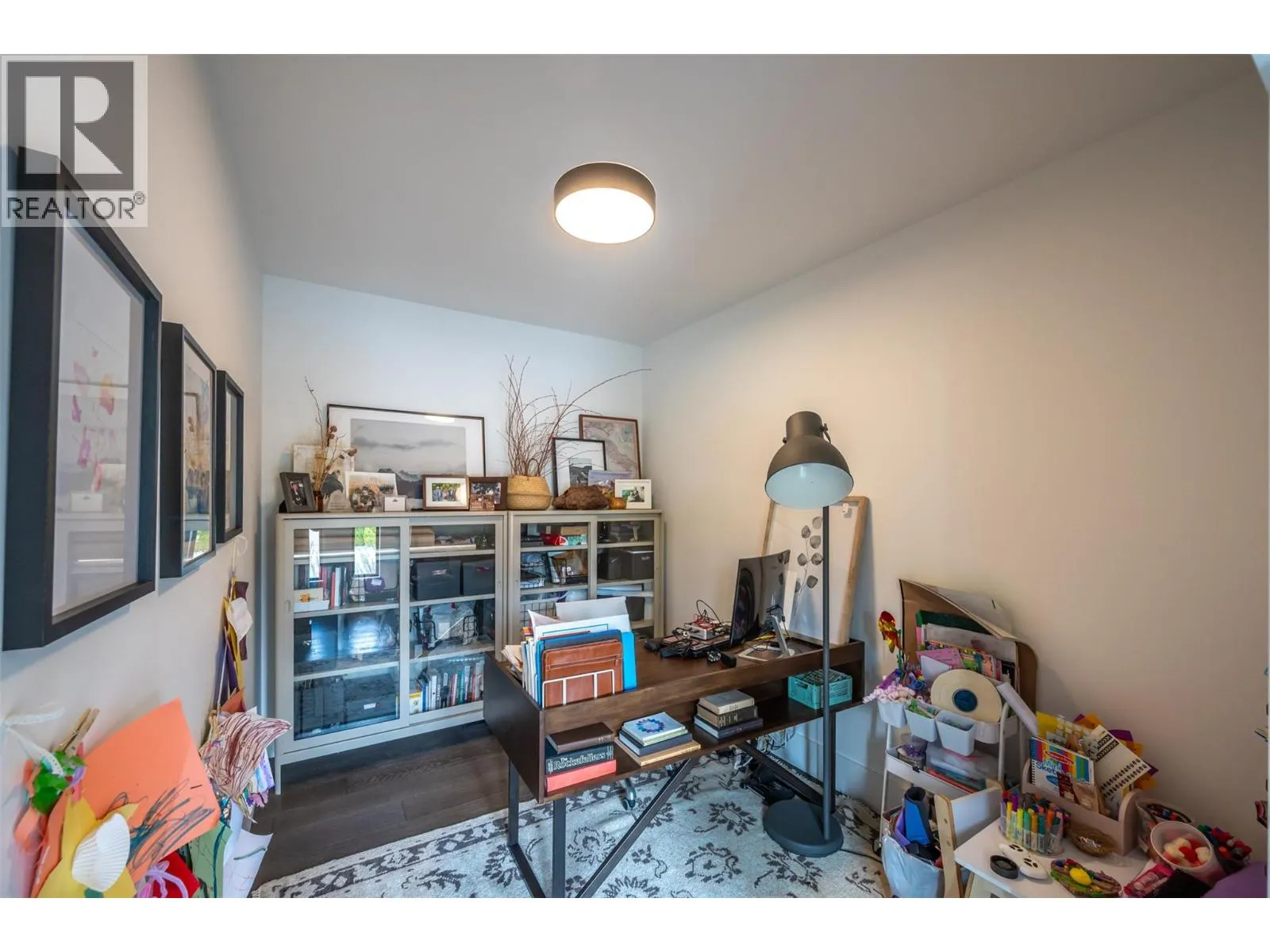 6709 VICTORIA Road Unit# 21
