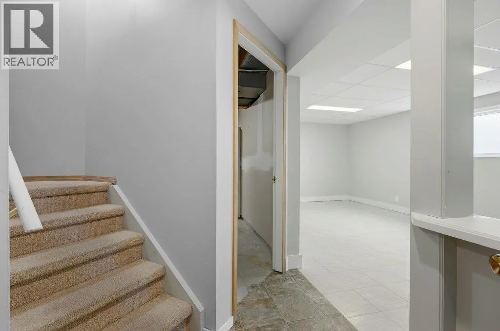 5226 Clarence Road