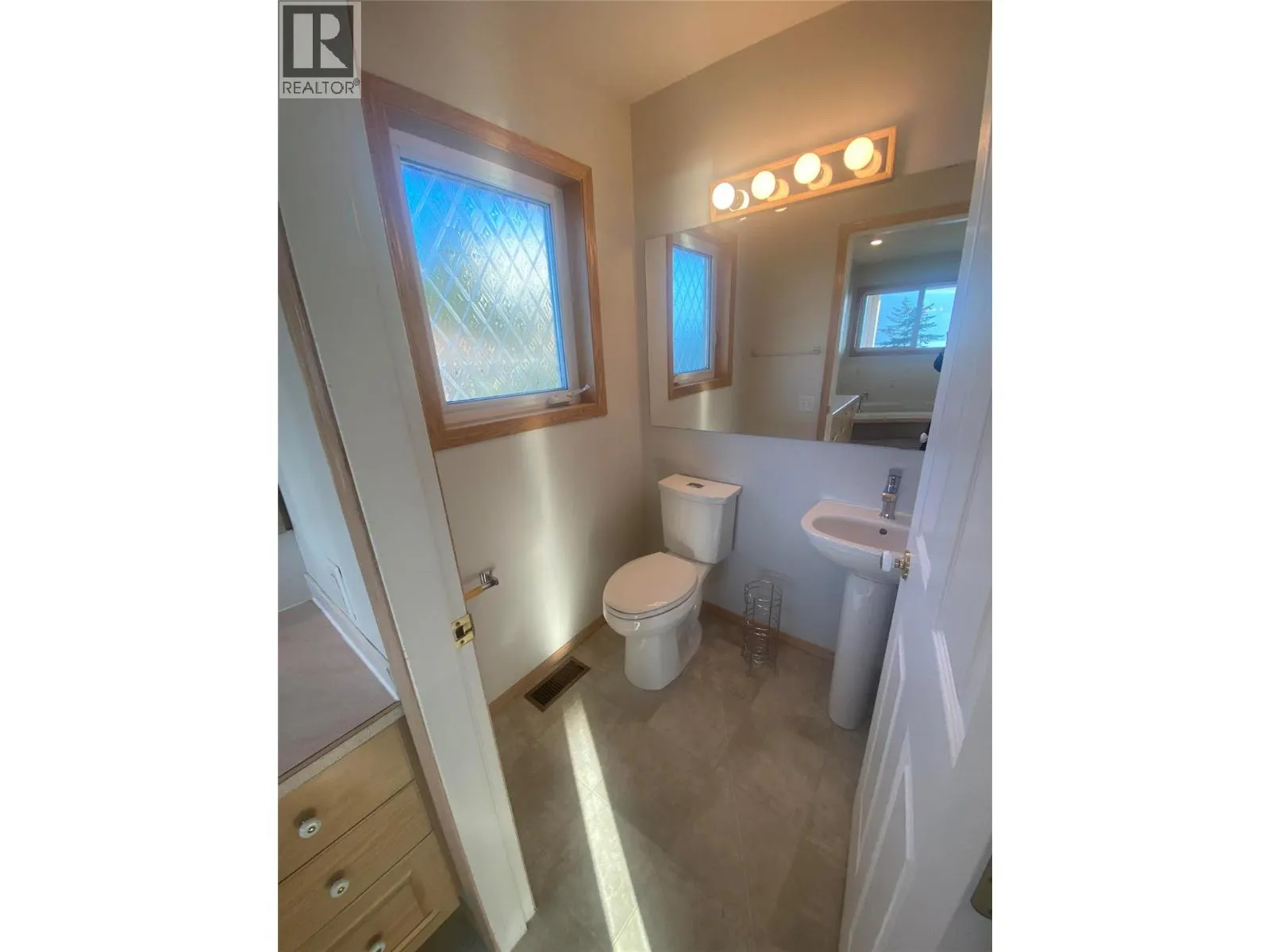 5226 Clarence Road