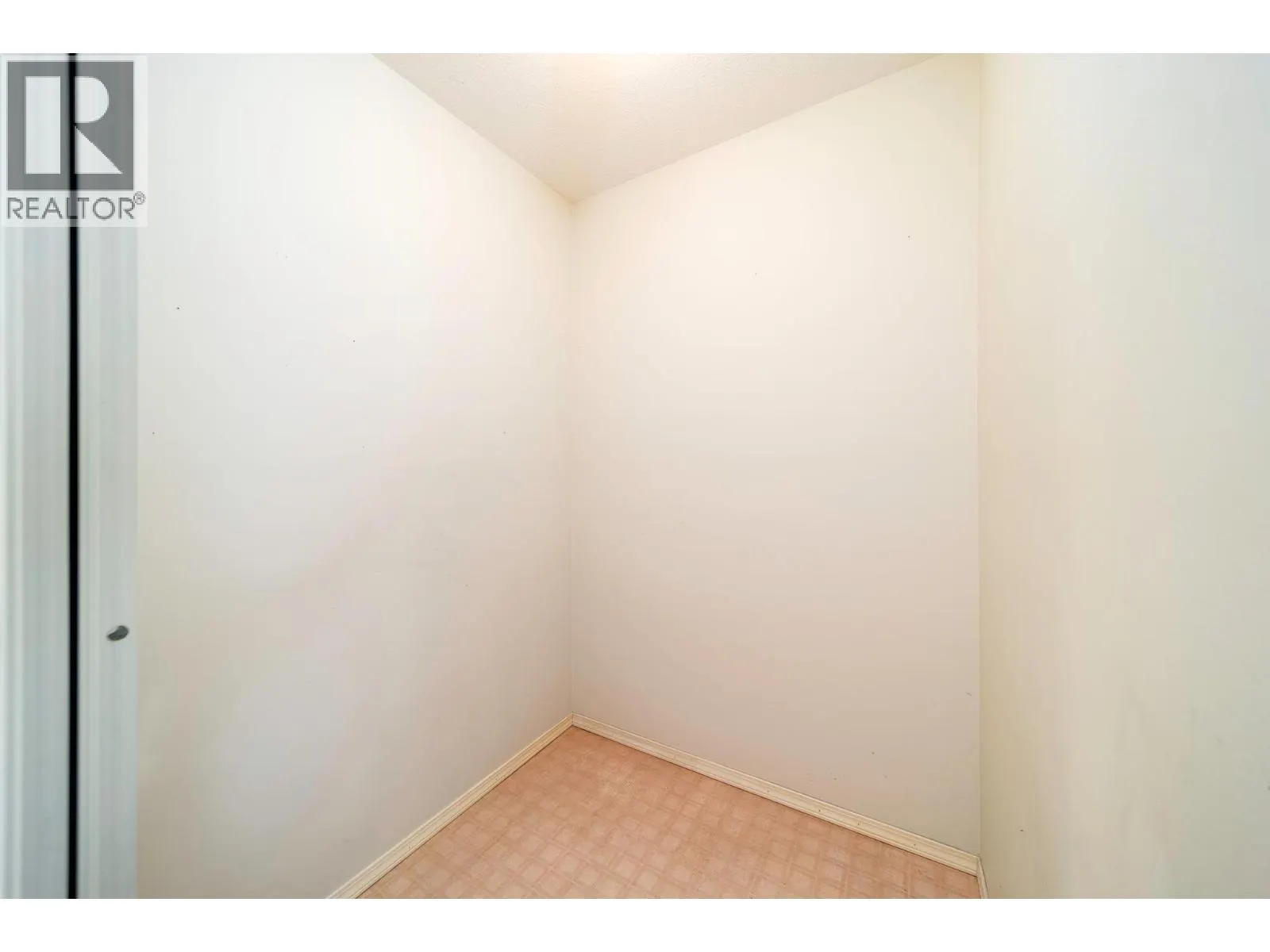 575 Sutherland Avenue Unit# 316