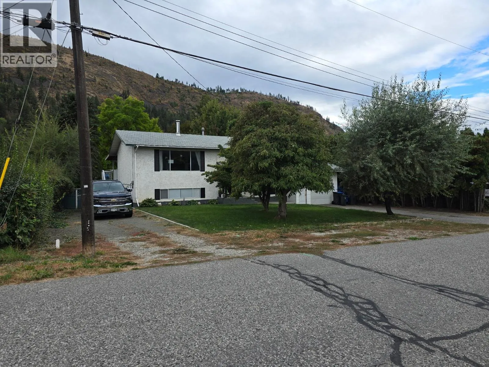 1411 Hudson Road