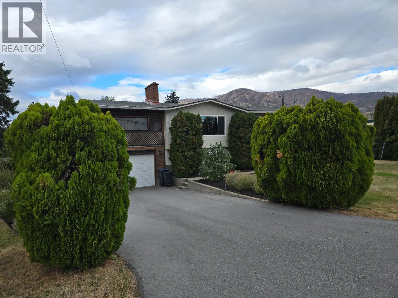 1411 Hudson Road