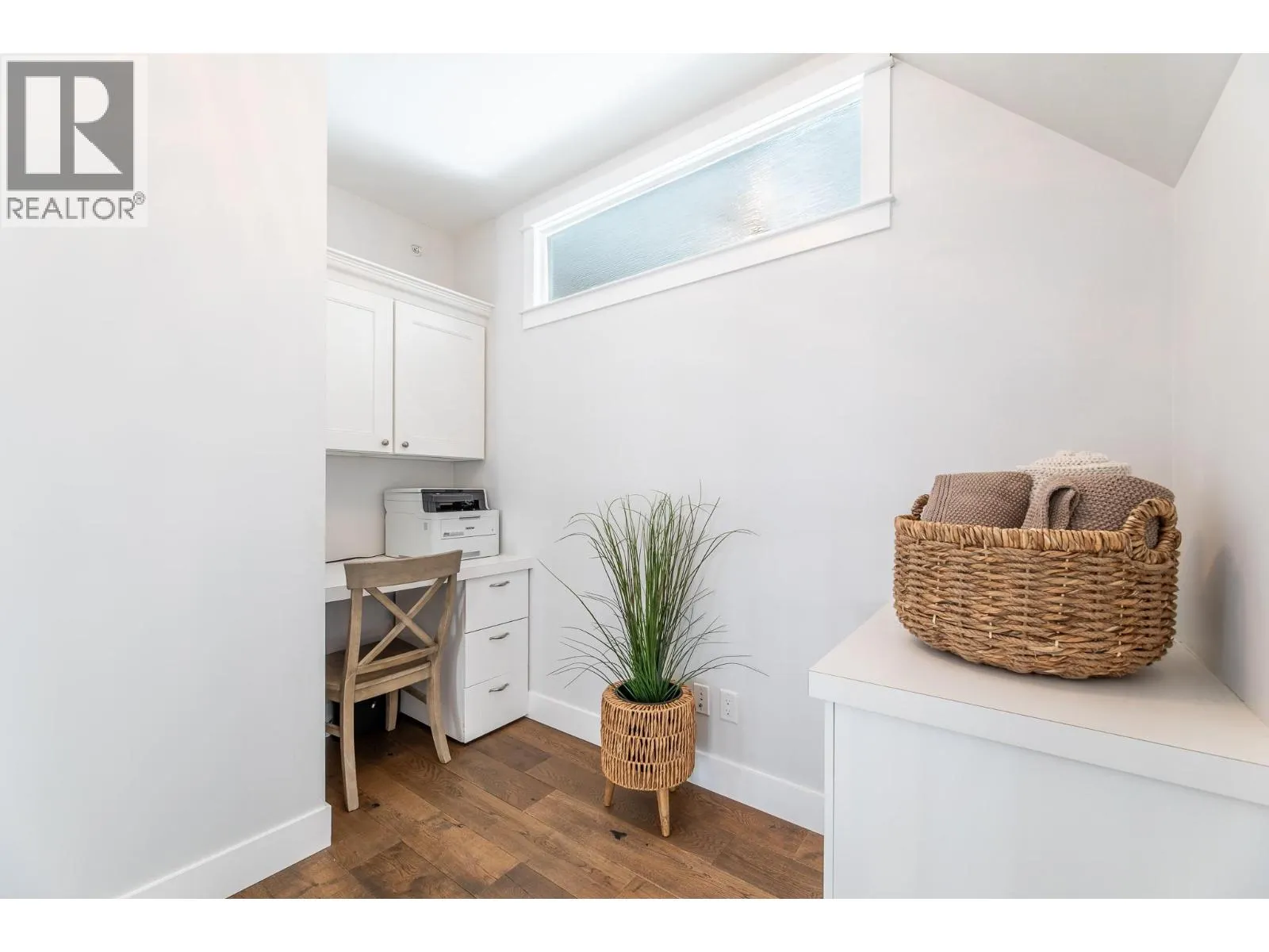 15419 Lakeshore Drive N Unit# 11