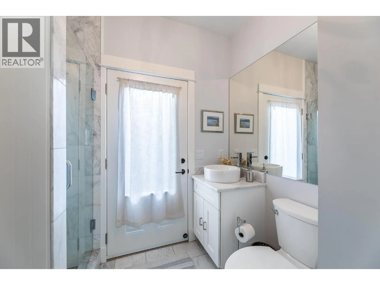15419 Lakeshore Drive N Unit# 11