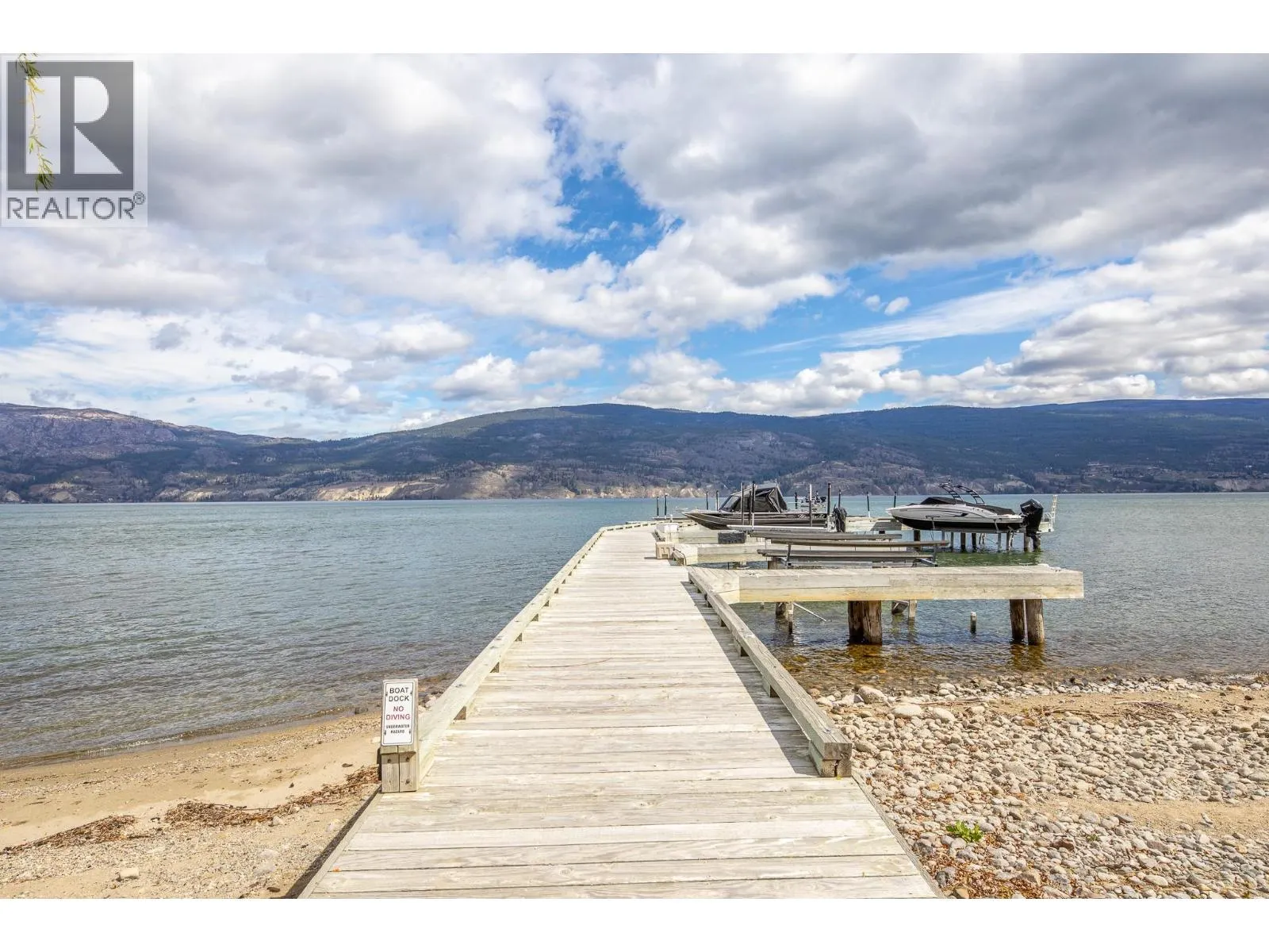 15419 Lakeshore Drive N Unit# 11