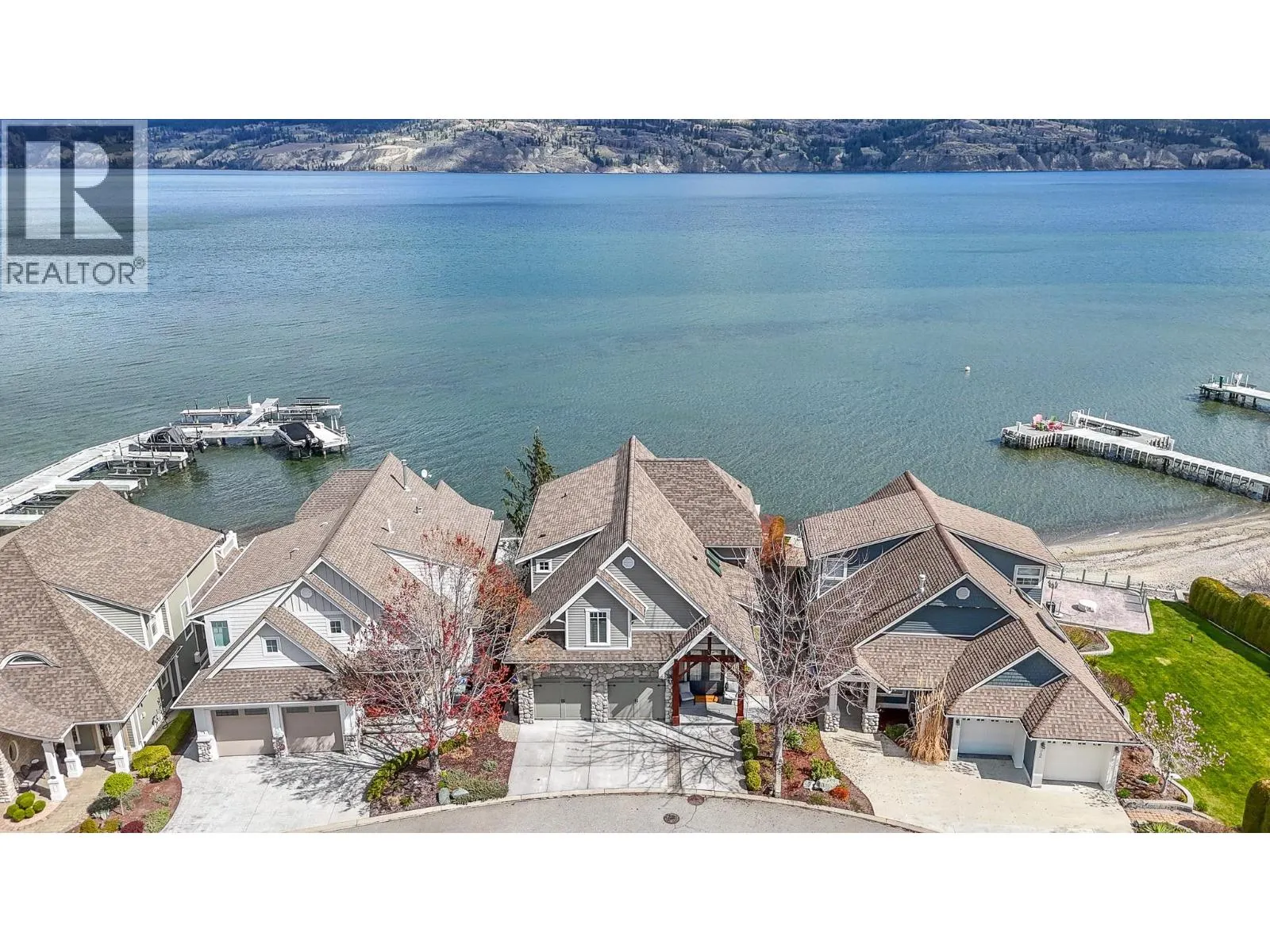15419 Lakeshore Drive N Unit# 11
