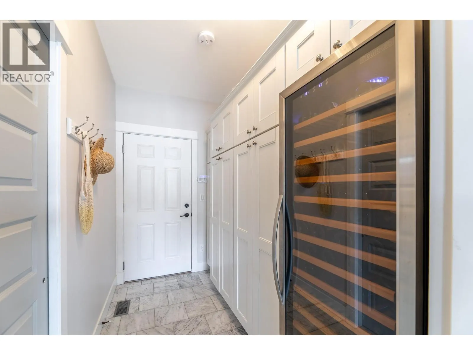 15419 Lakeshore Drive N Unit# 11