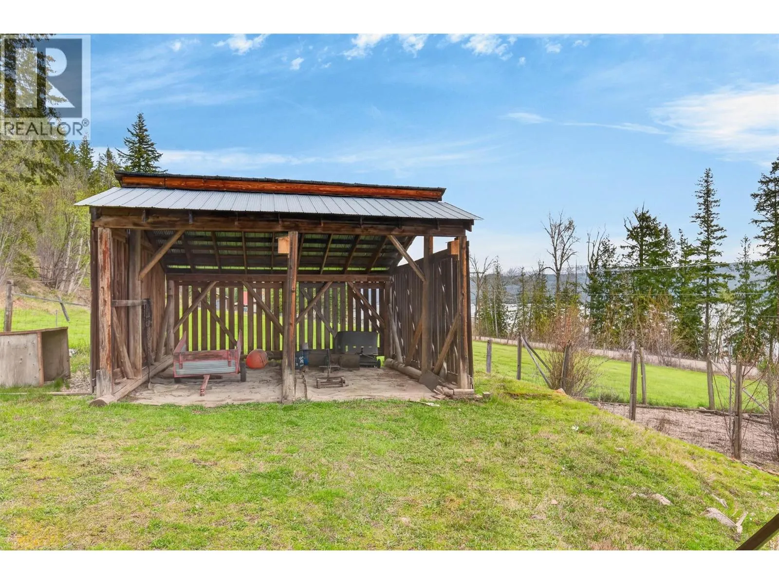 7483 Squilax-Anglemont Road