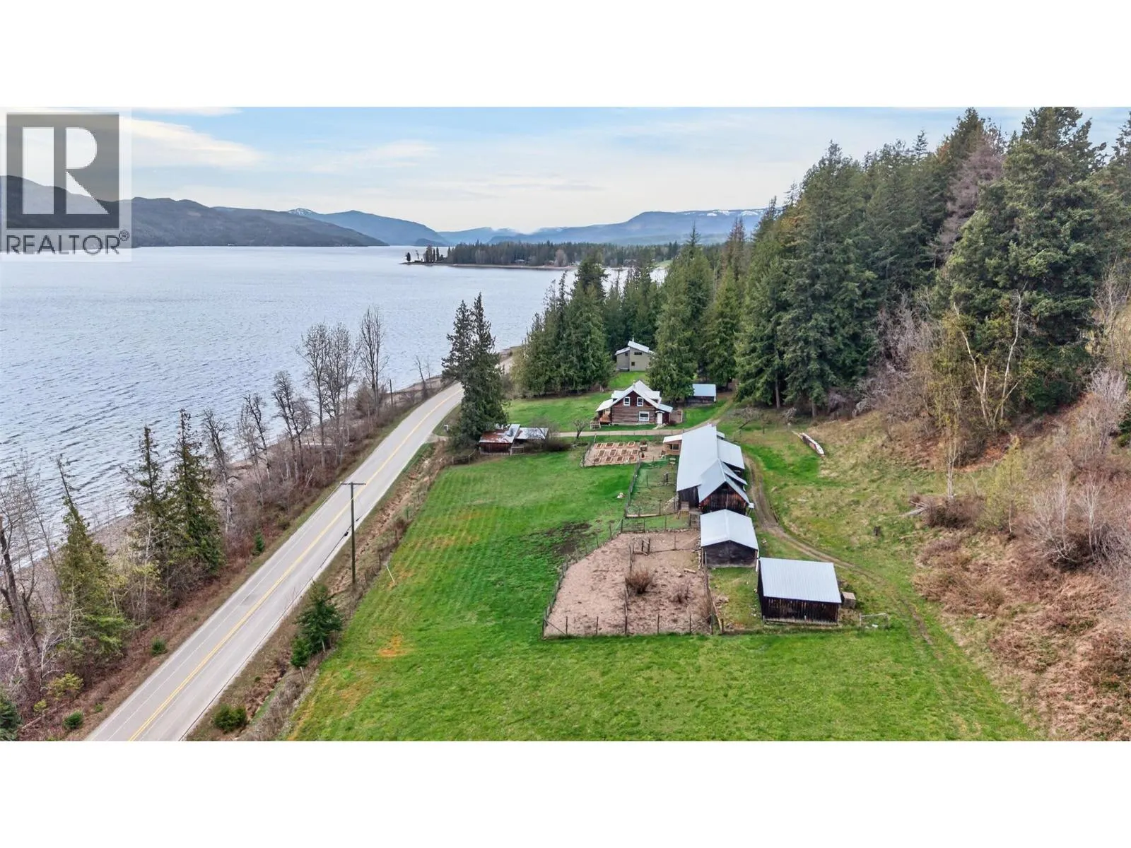 7483 Squilax-Anglemont Road