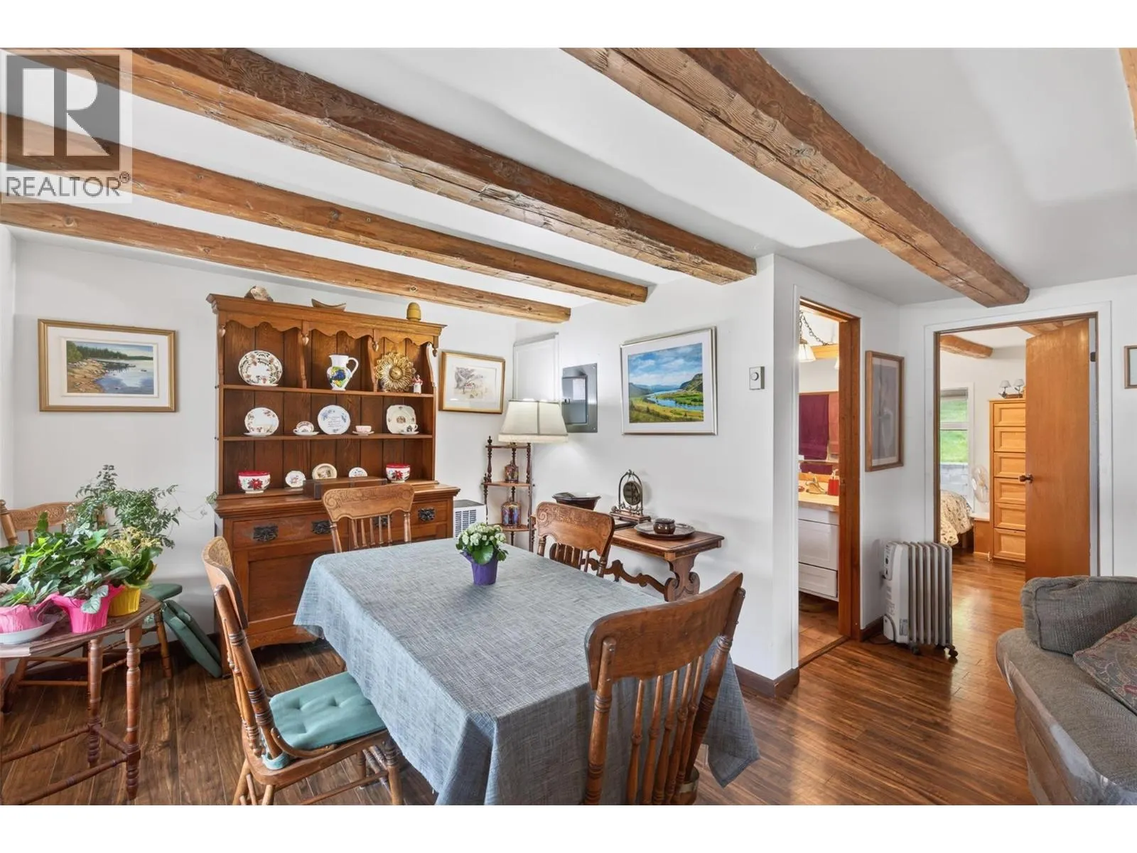 7483 Squilax-Anglemont Road