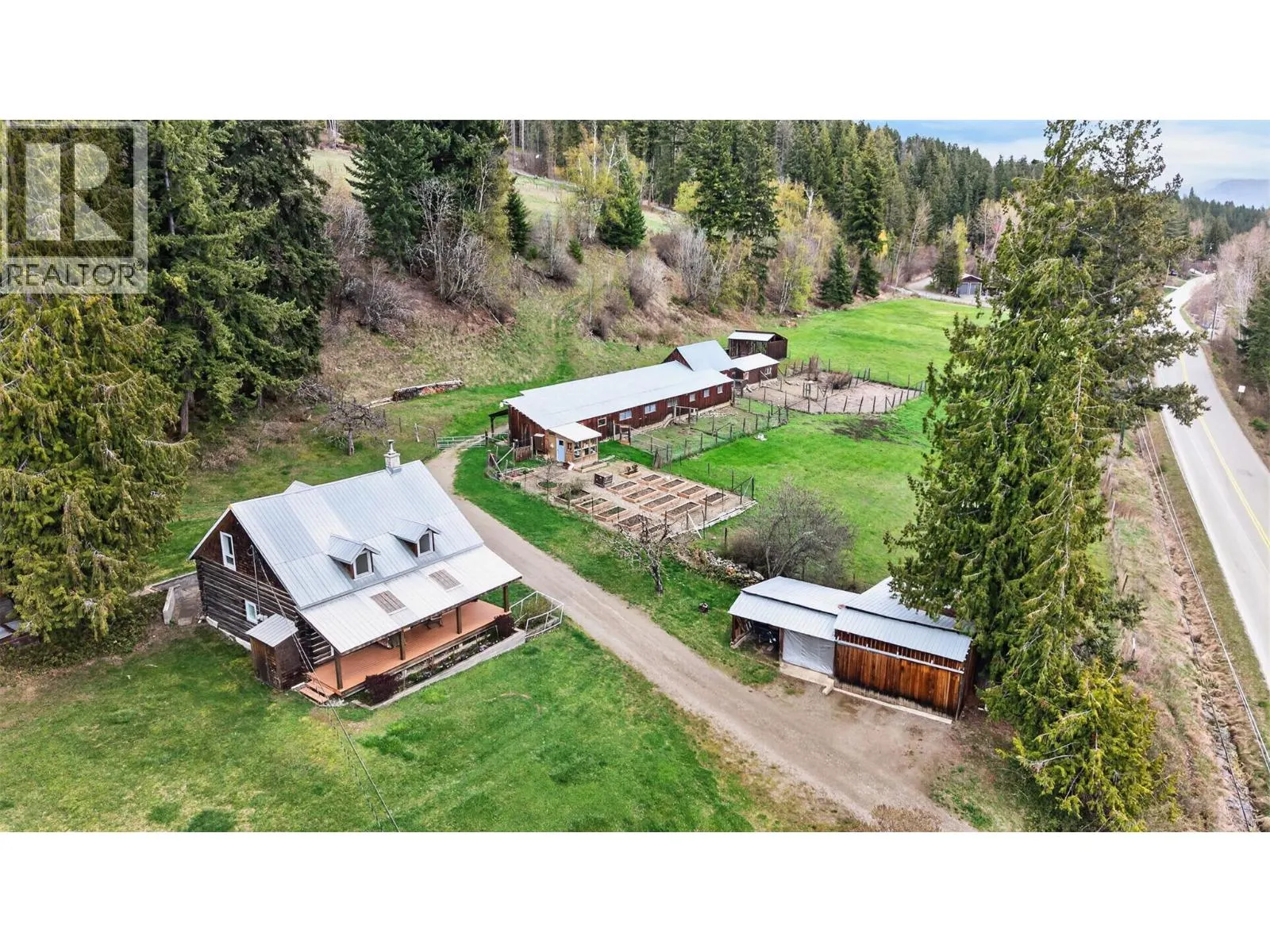 7483 Squilax-Anglemont Road