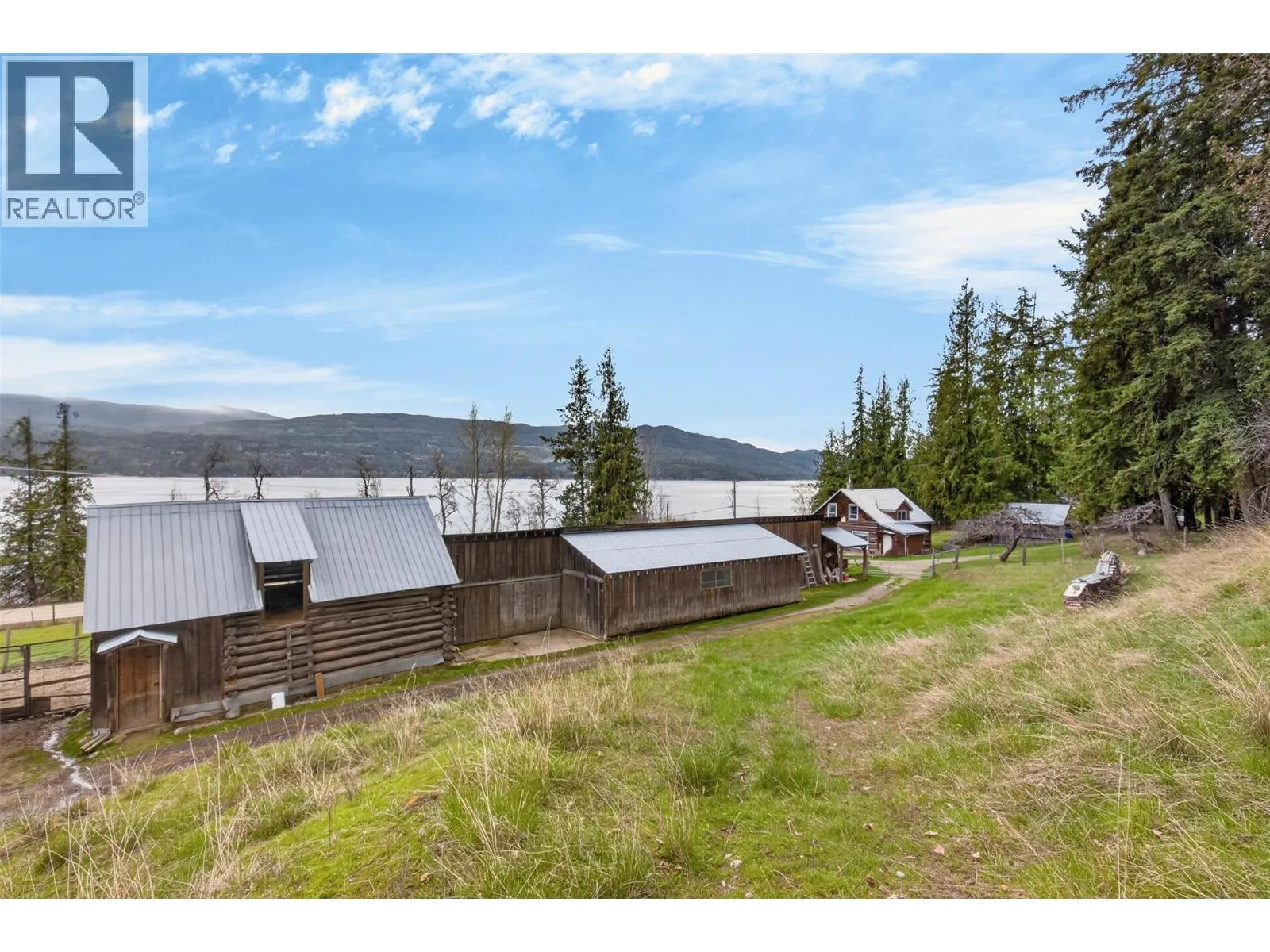 7483 Squilax-Anglemont Road