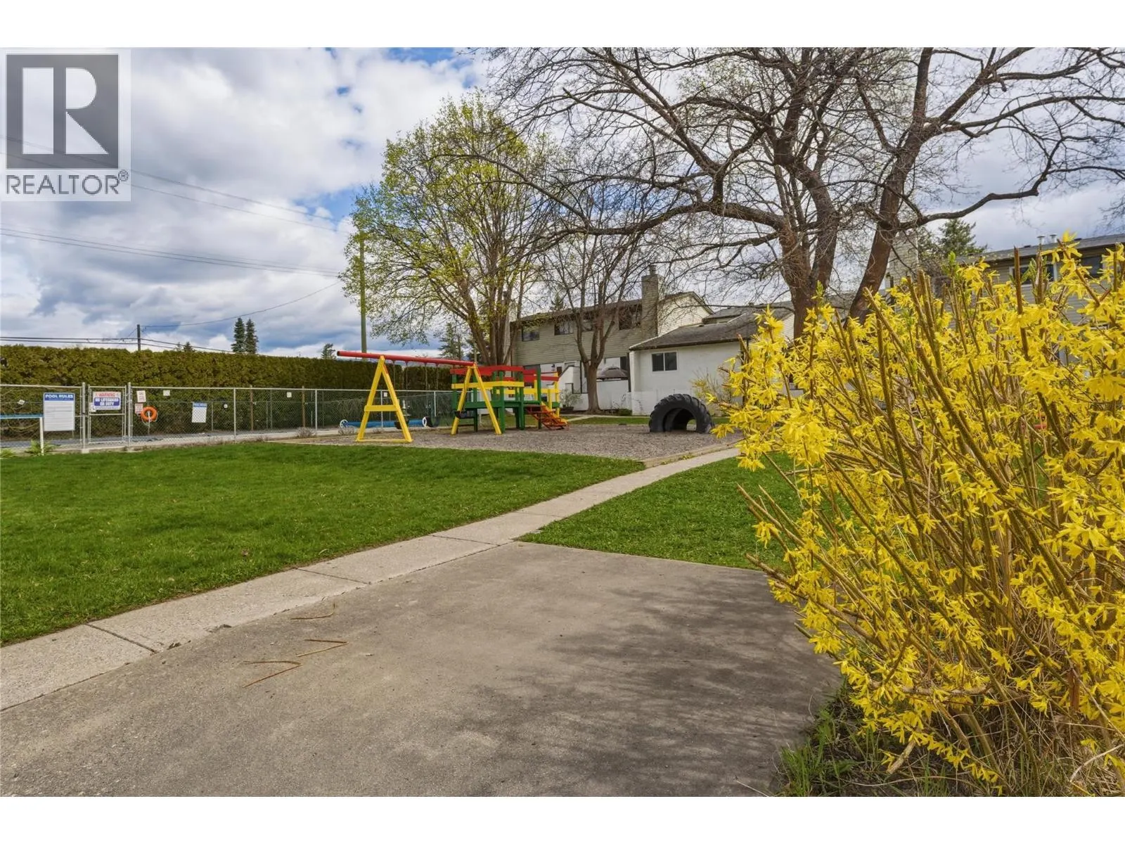 2100 43 Avenue Unit# 205