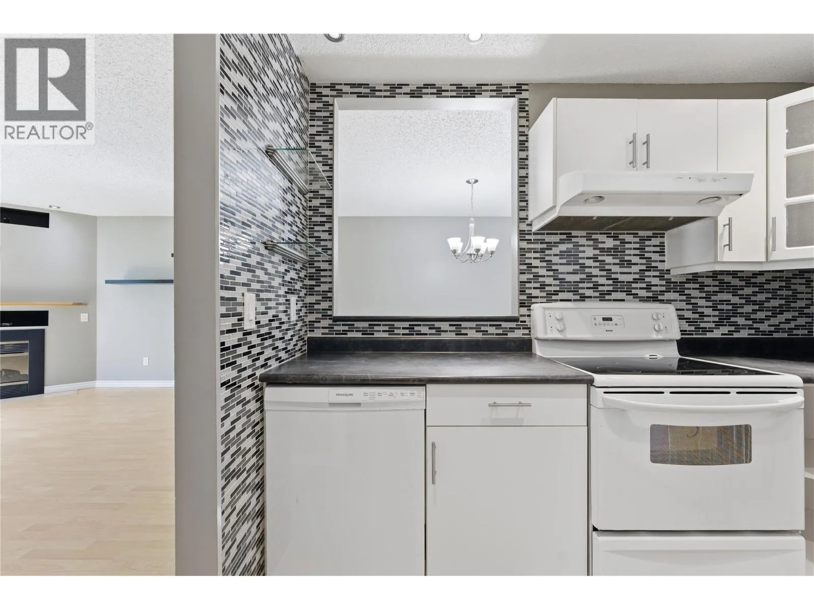 2100 43 Avenue Unit# 205