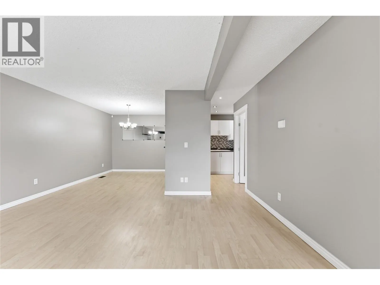 2100 43 Avenue Unit# 205
