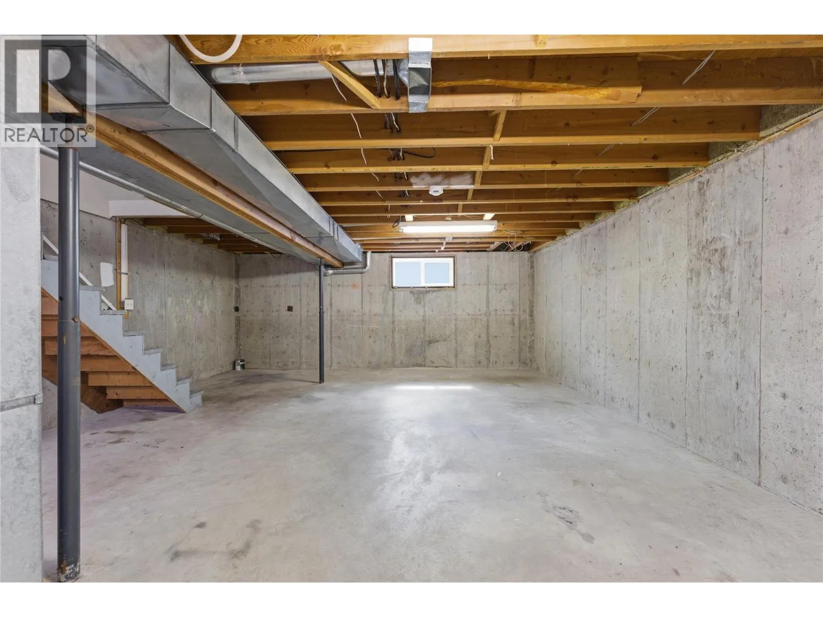 2100 43 Avenue Unit# 205