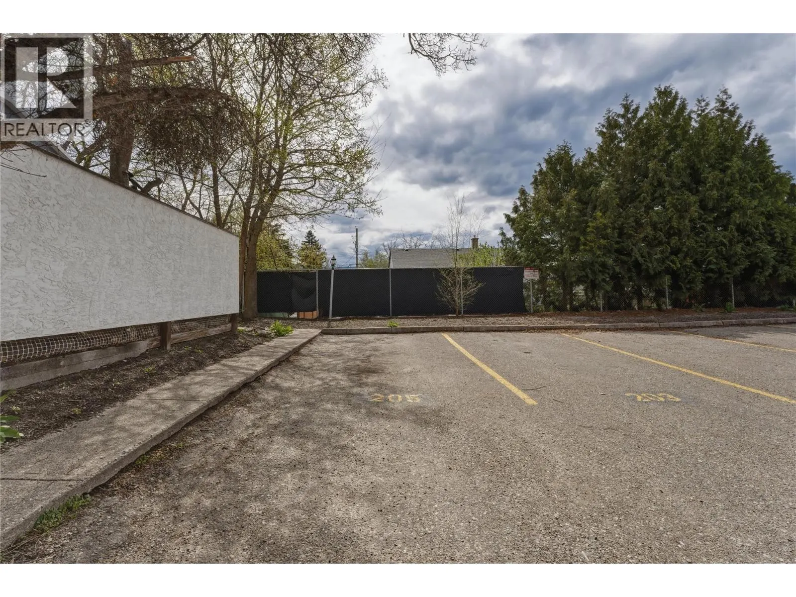 2100 43 Avenue Unit# 205