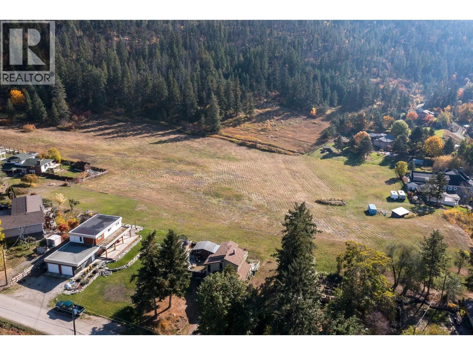 8724, 8730, 8734 Okanagan Landing Road