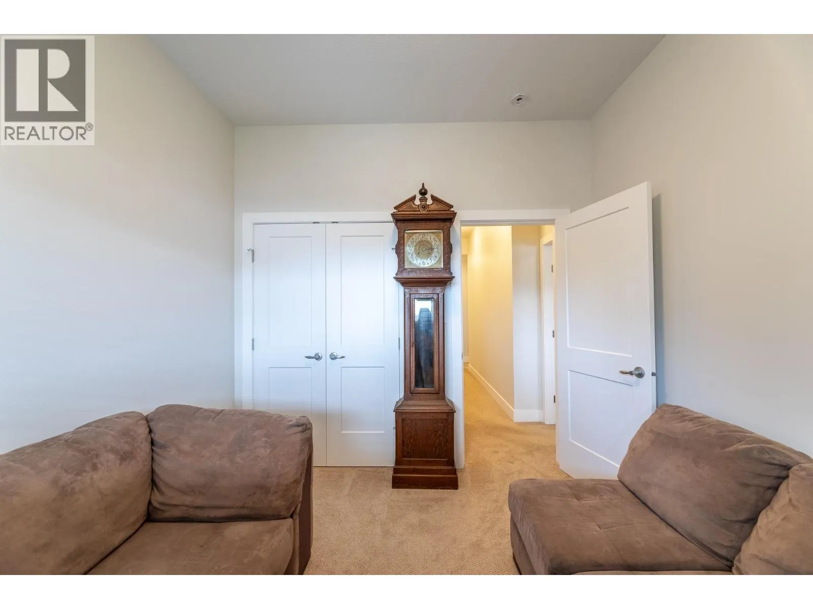 8738 PALMER Place