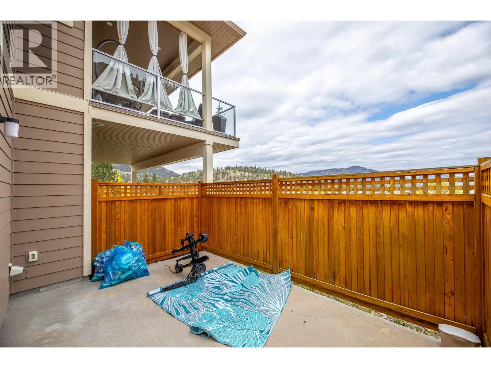 8738 PALMER Place
