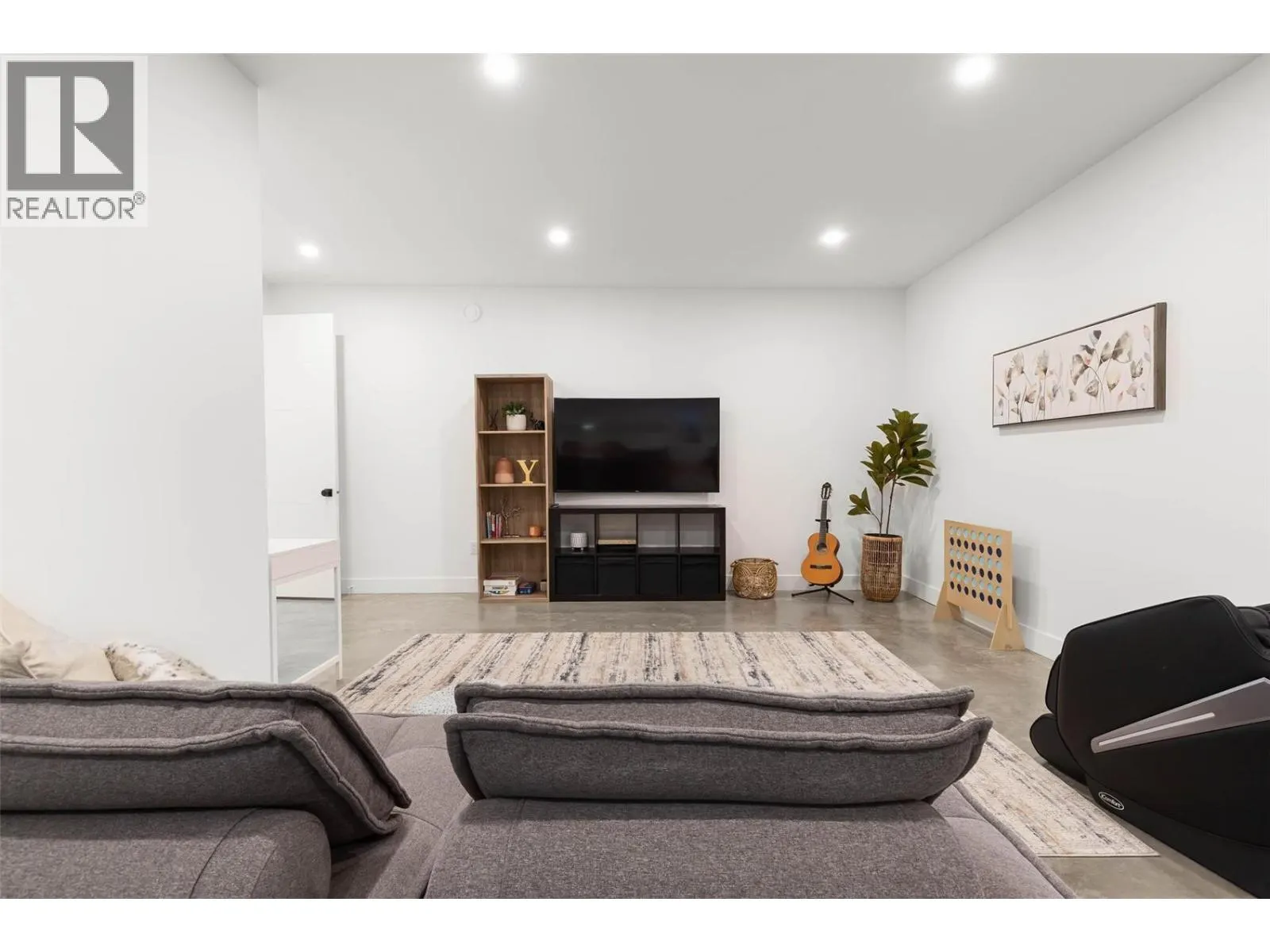 1505 Fairwood Lane