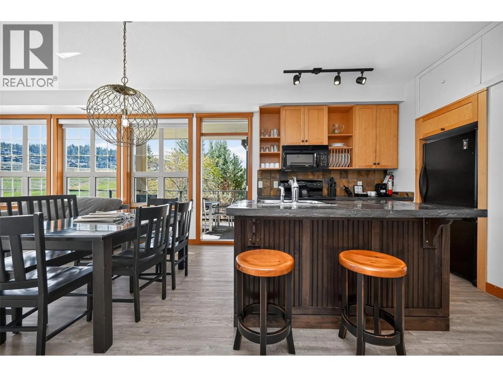 101 Village Centre Court Unit# 232 Lot# 6