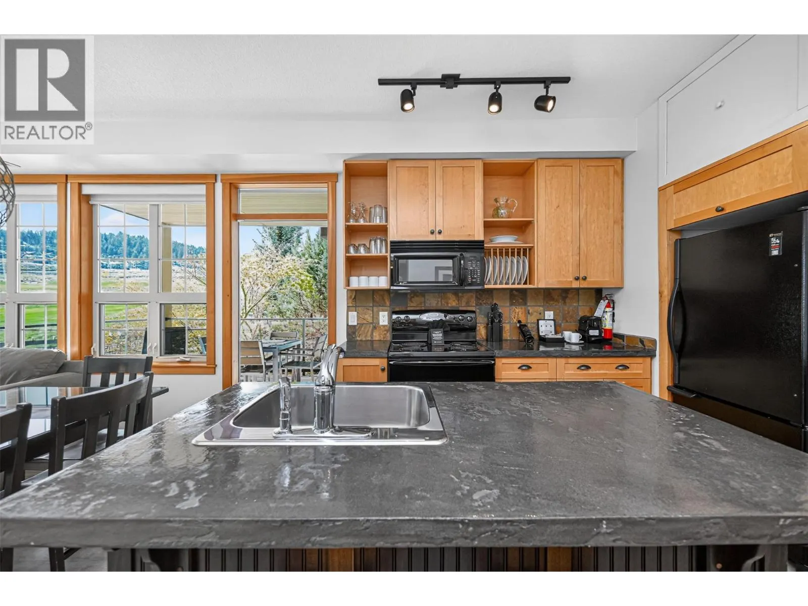 101 Village Centre Court Unit# 232 Lot# 6