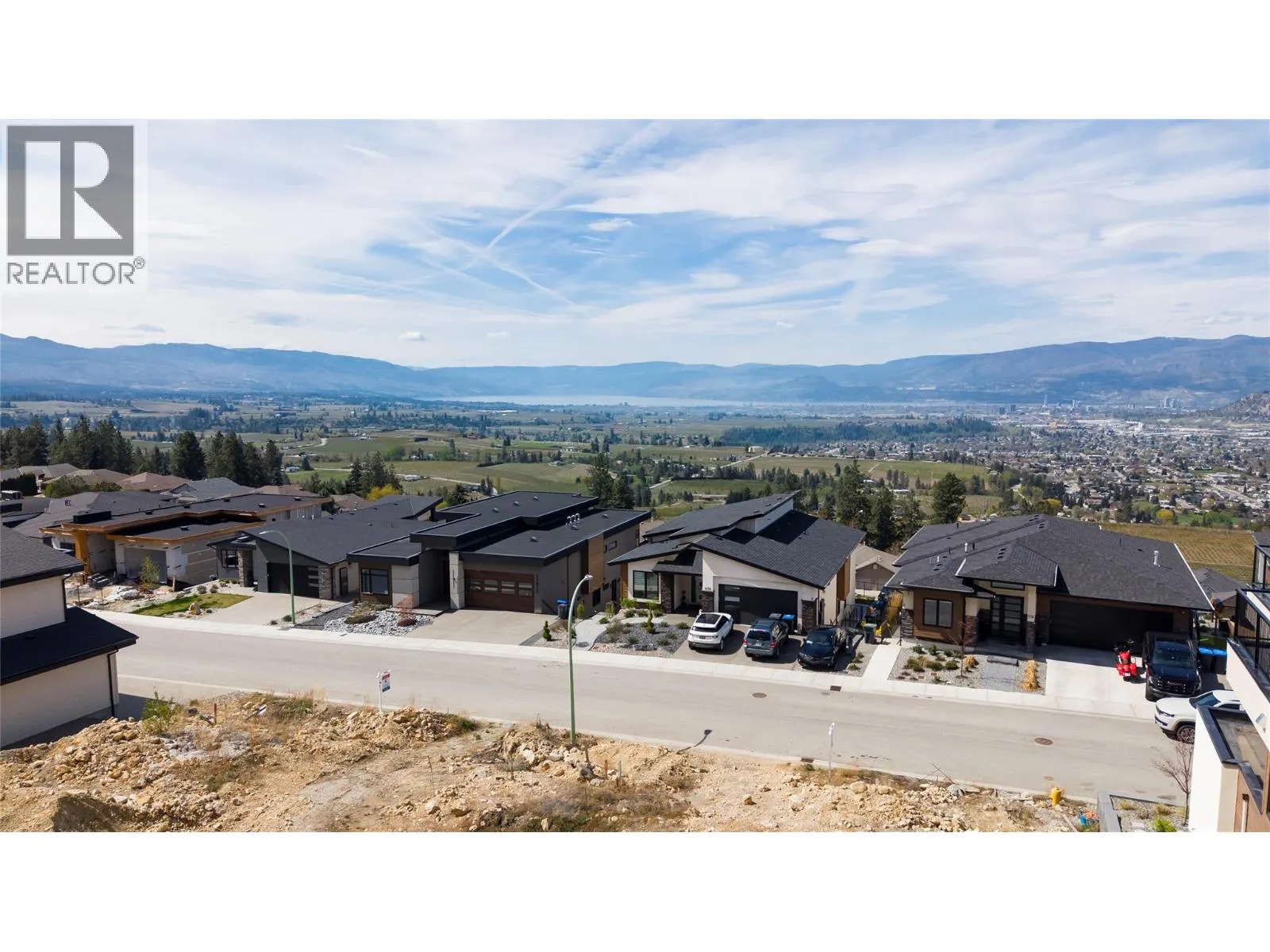 1181 Lone Pine Drive