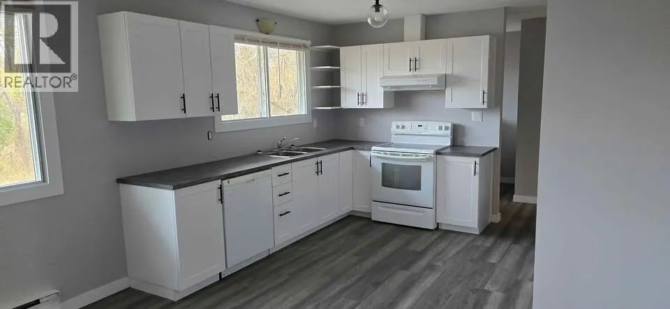 2611 Lakeshore Road