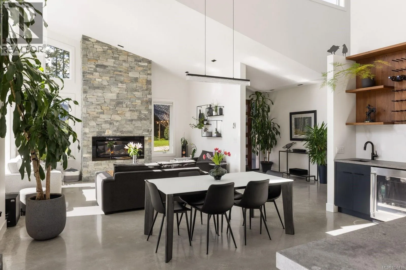 593 Downey Rd