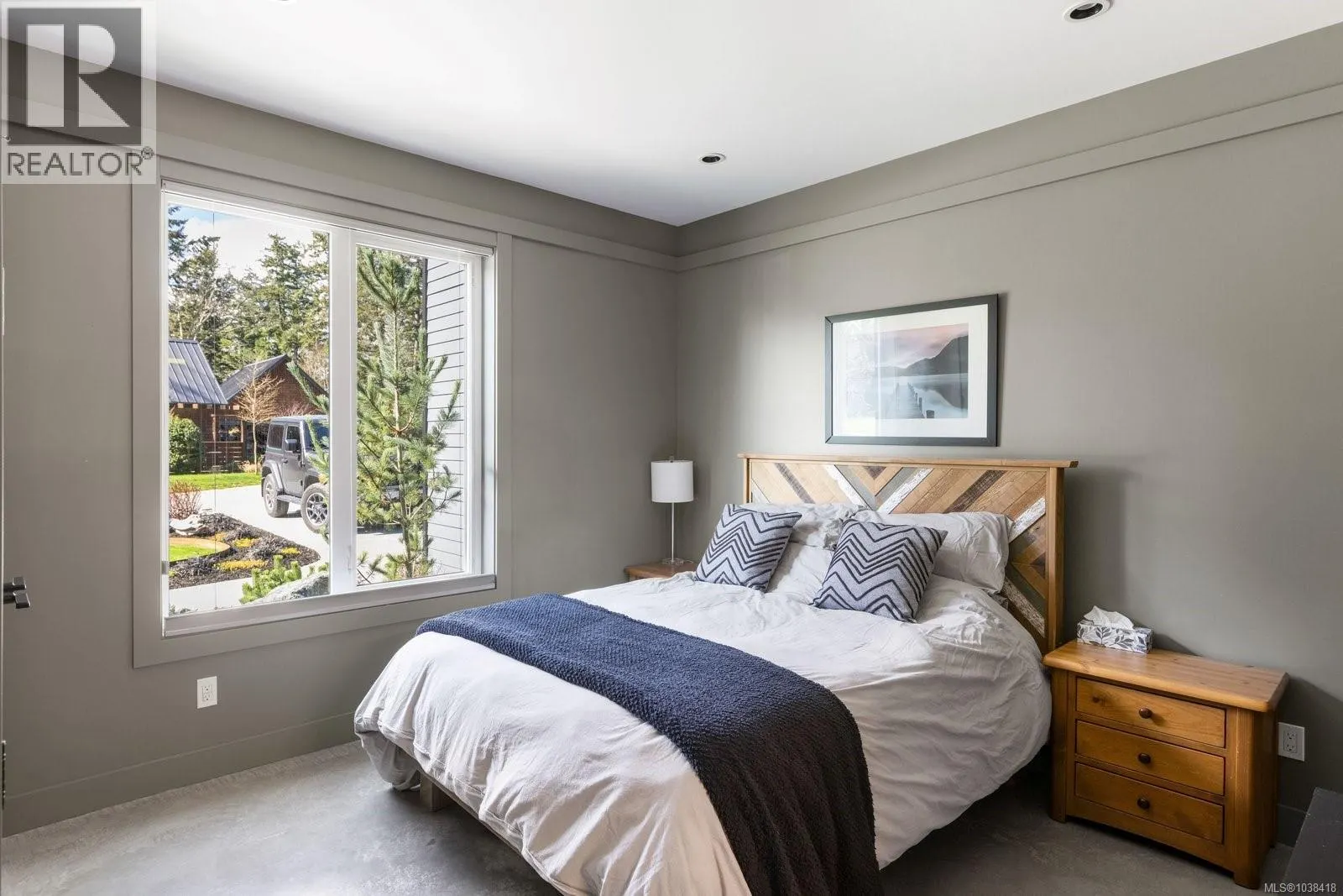 593 Downey Rd