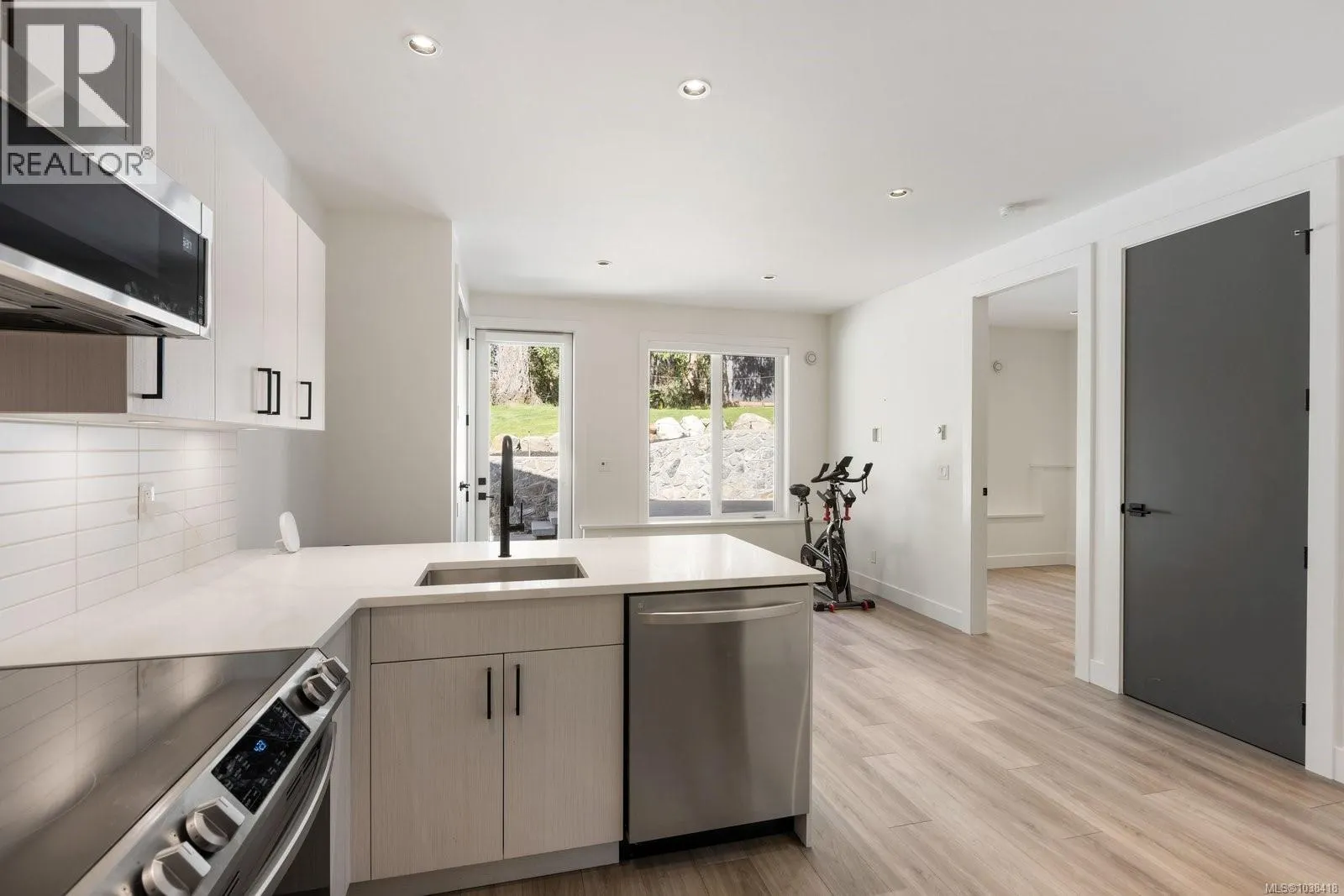 593 Downey Rd