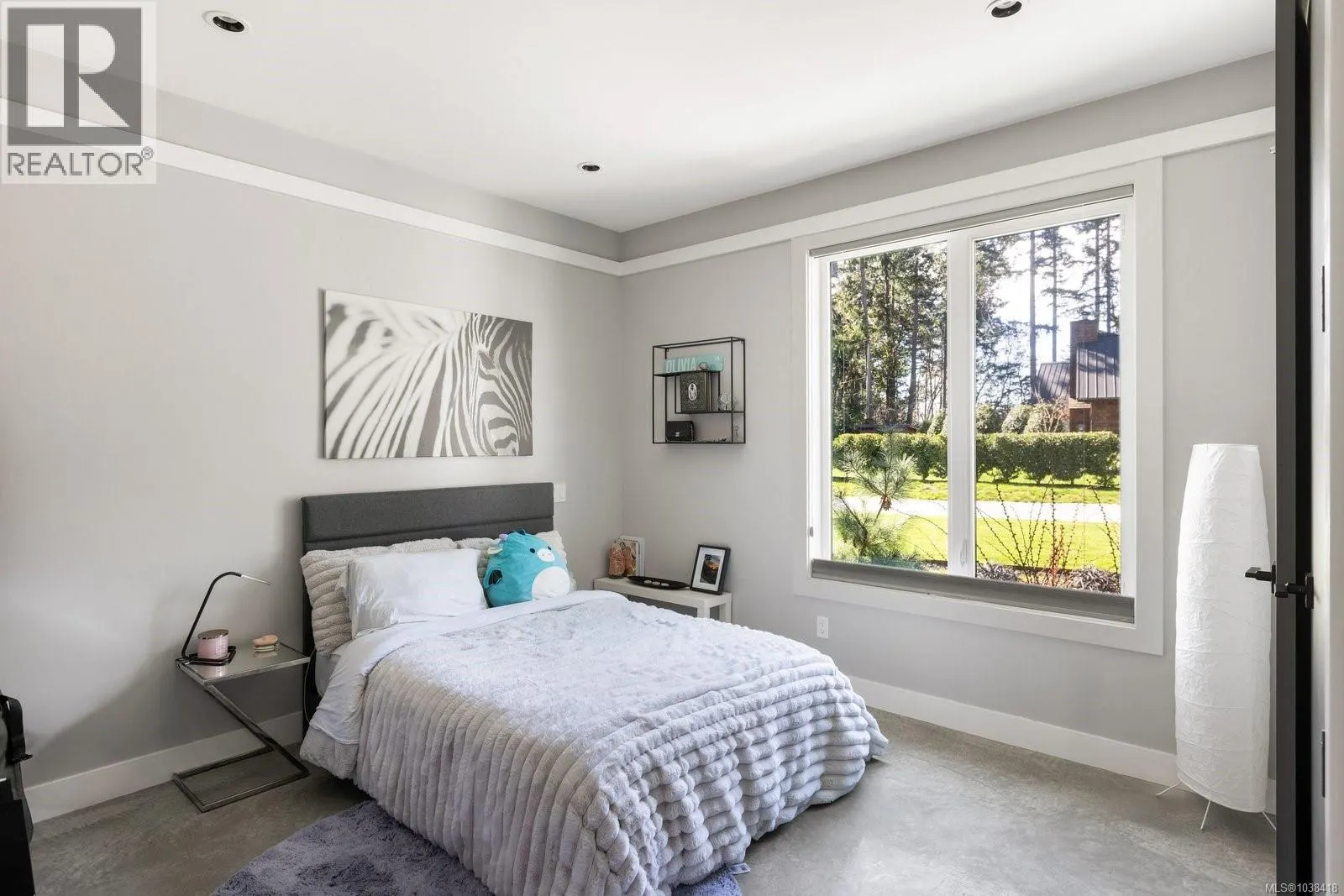 593 Downey Rd
