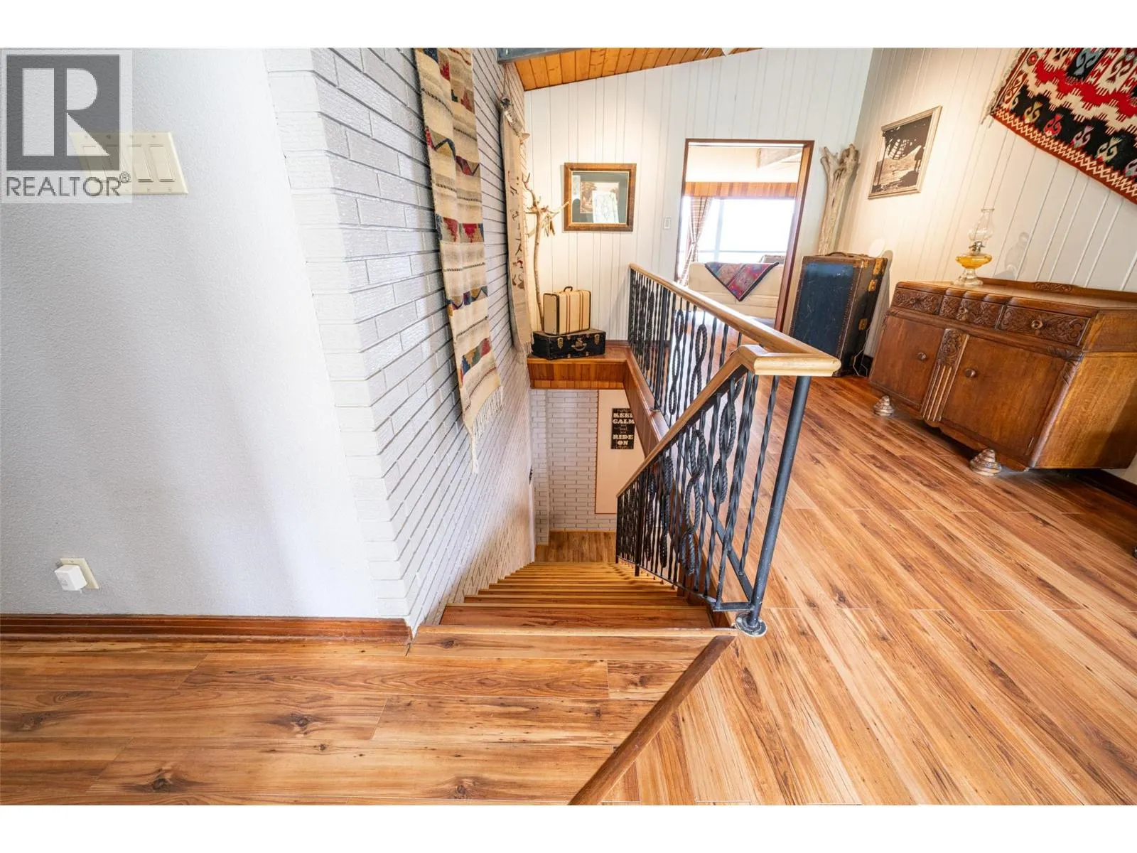 701 Robin Road