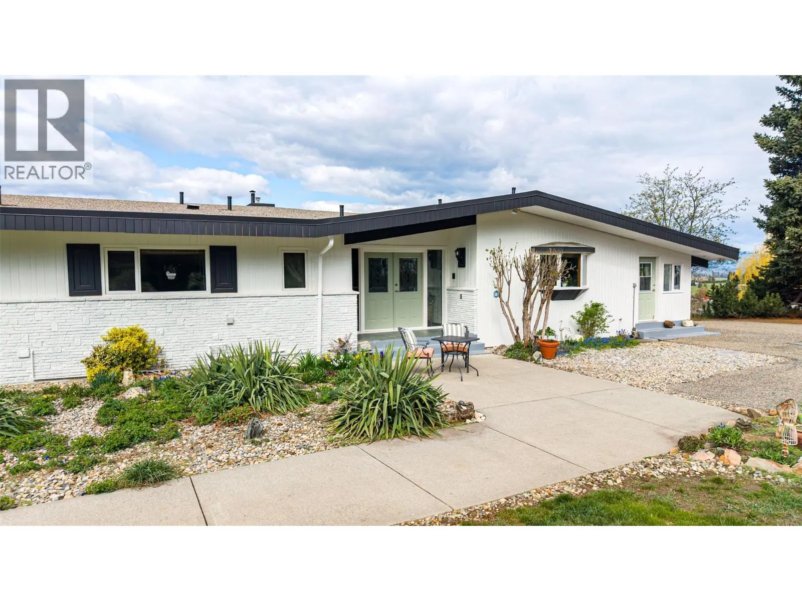 701 Robin Road
