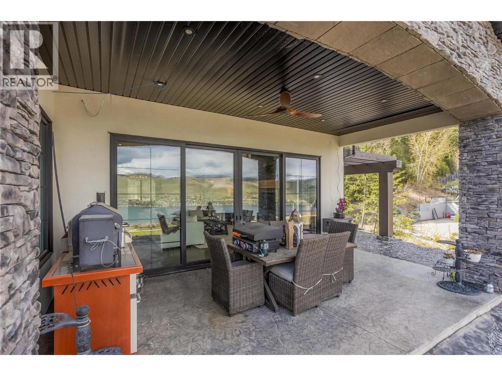 164 Sunset Boulevard