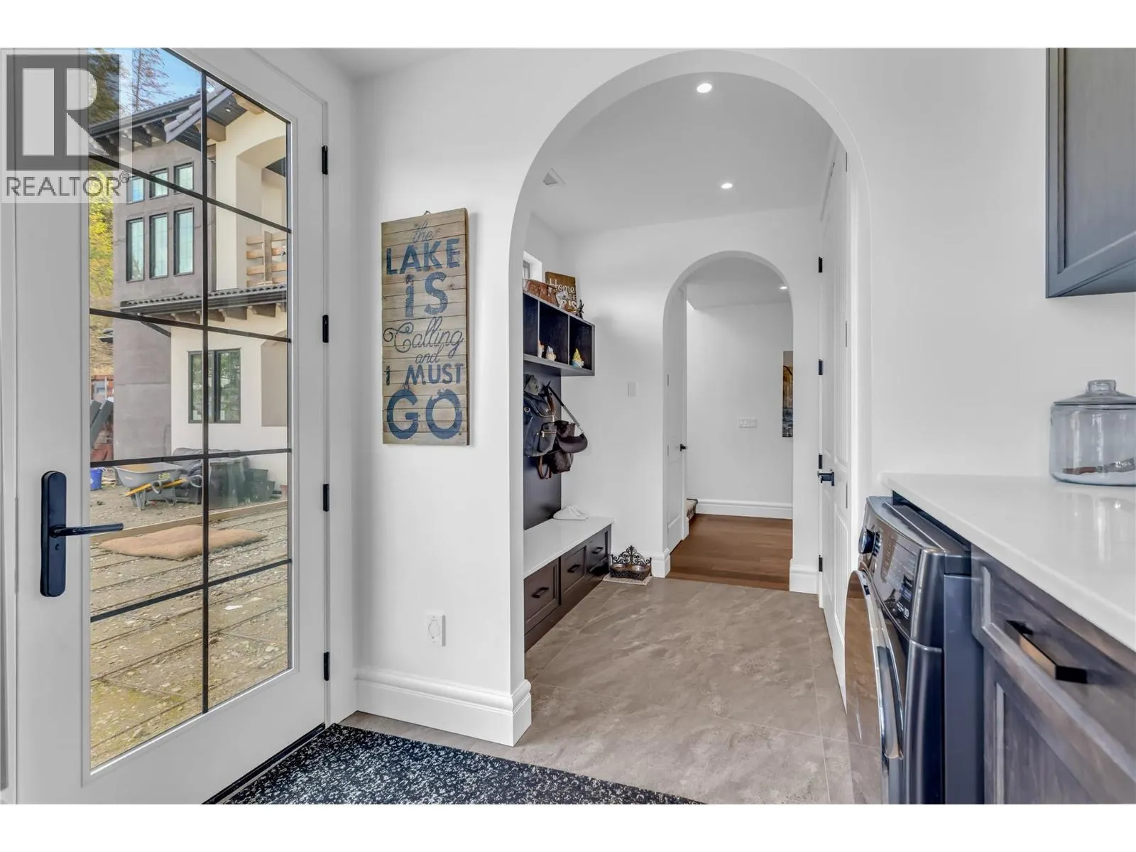 164 Sunset Boulevard