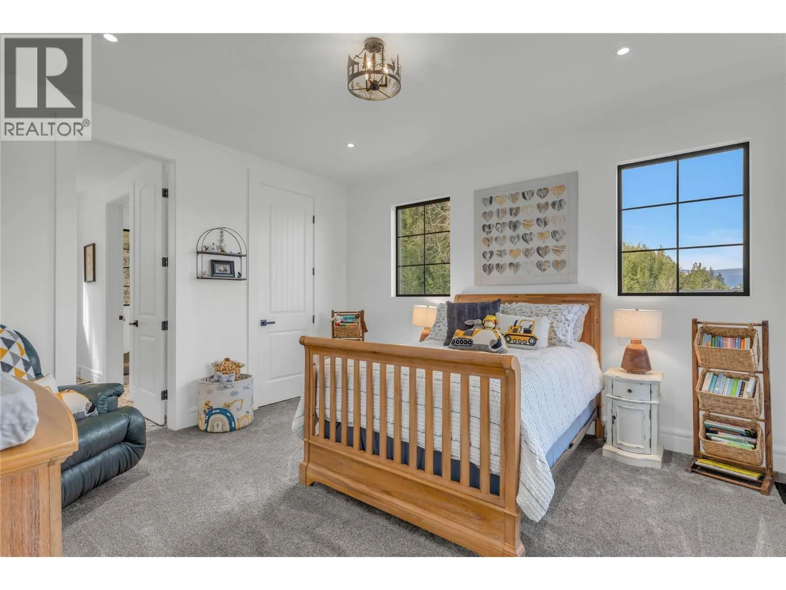 164 Sunset Boulevard