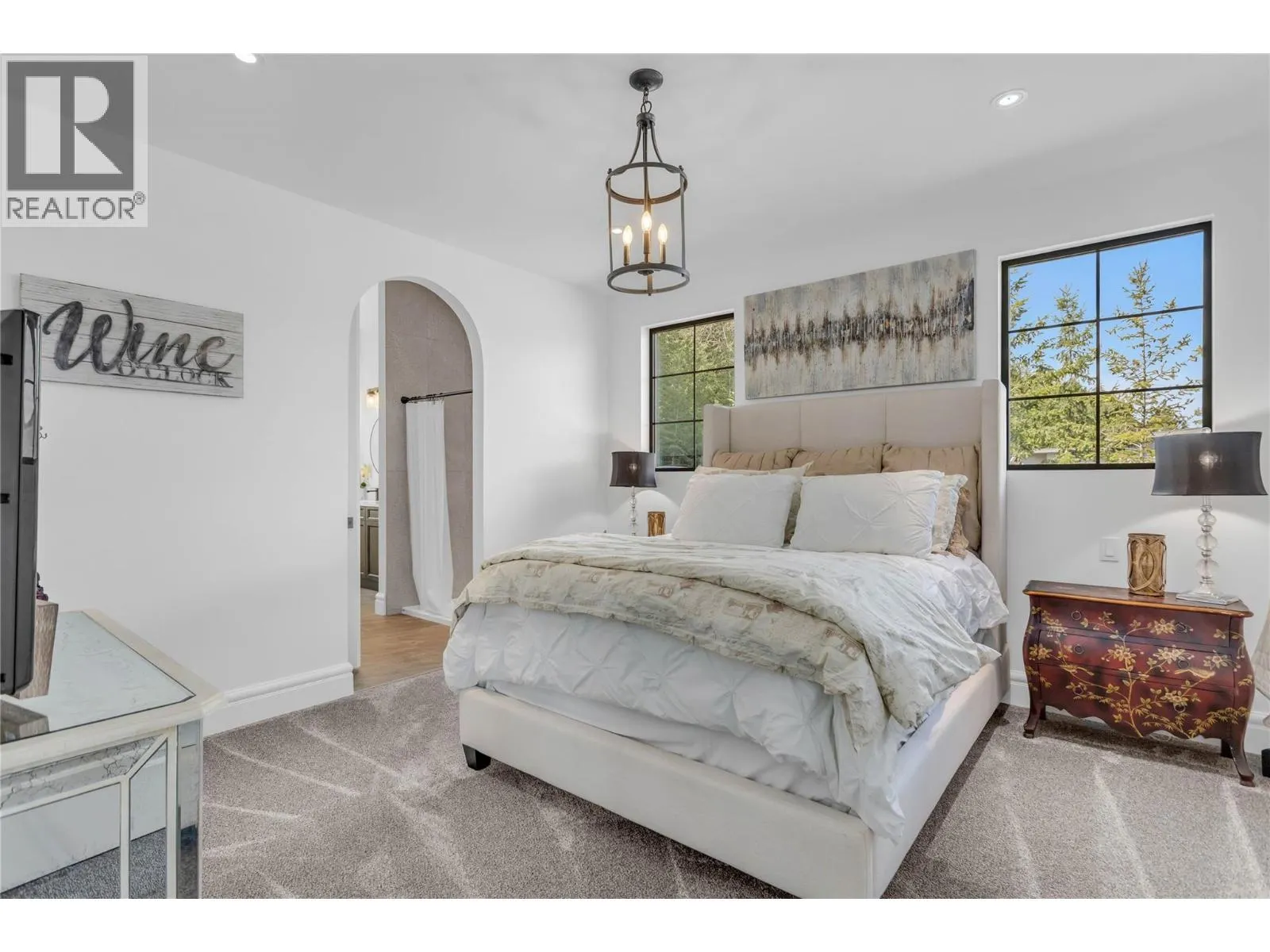 164 Sunset Boulevard