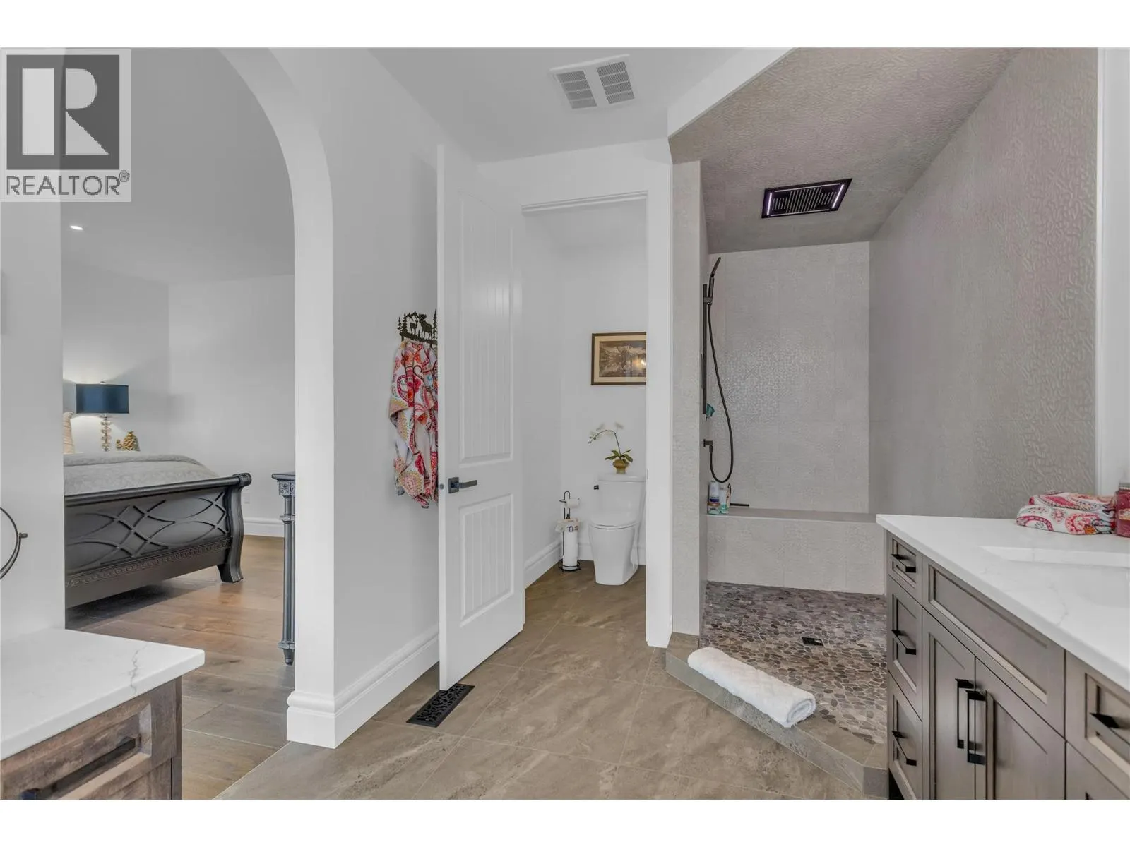 164 Sunset Boulevard