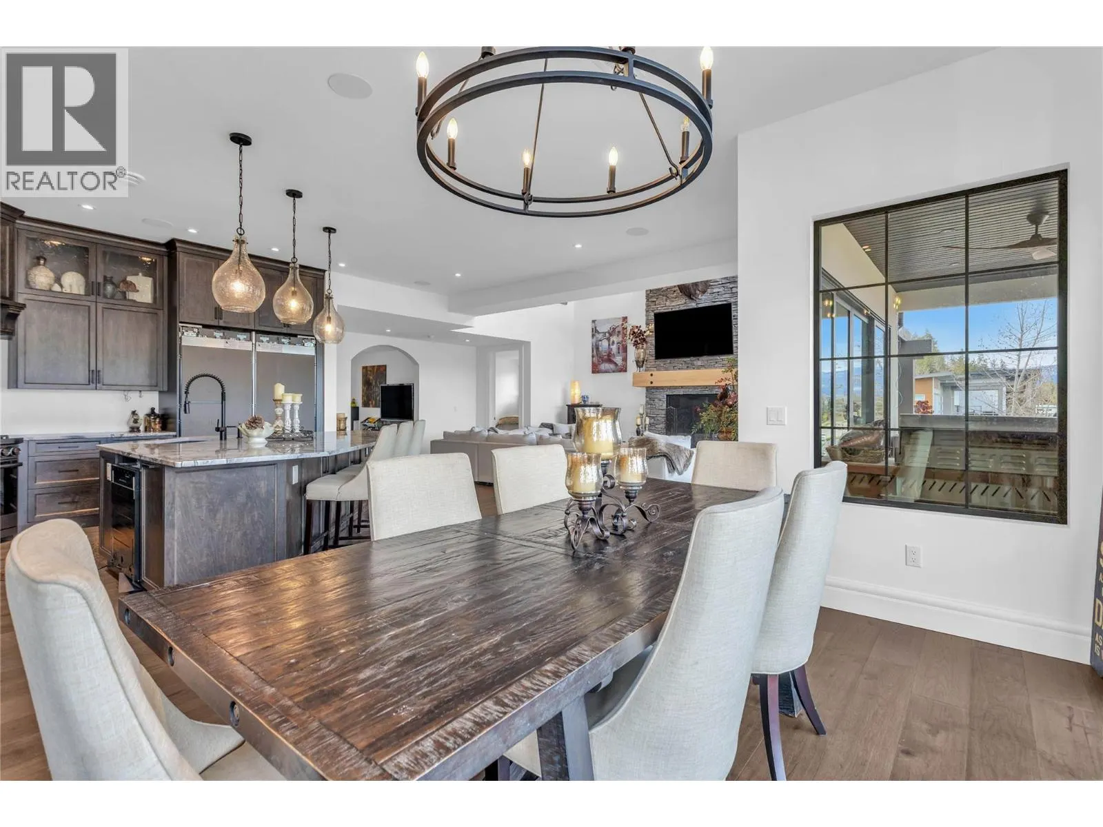 164 Sunset Boulevard