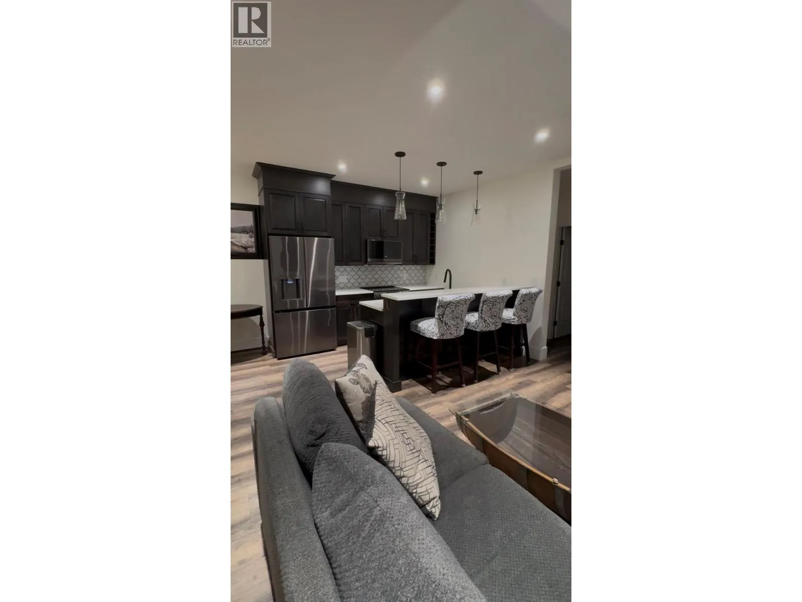164 Sunset Boulevard