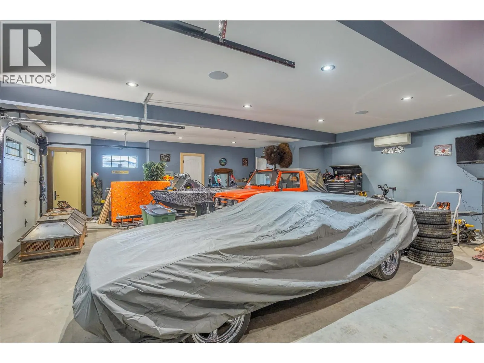 164 Sunset Boulevard