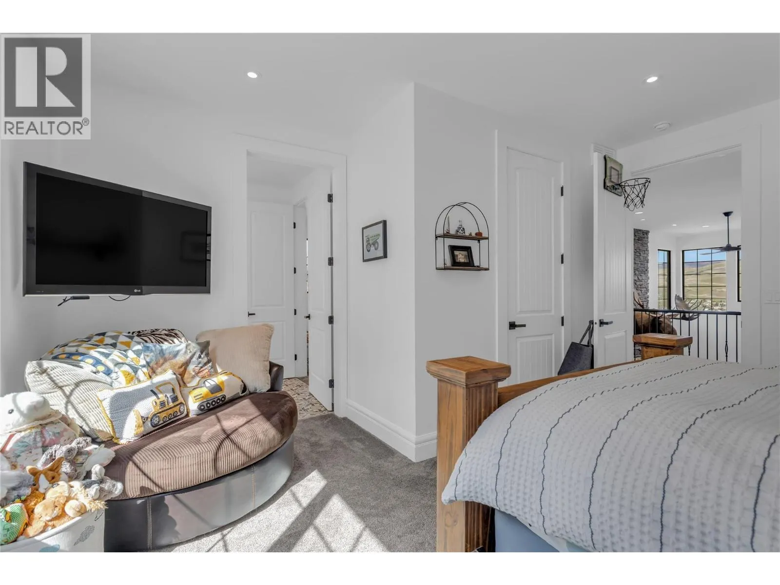 164 Sunset Boulevard