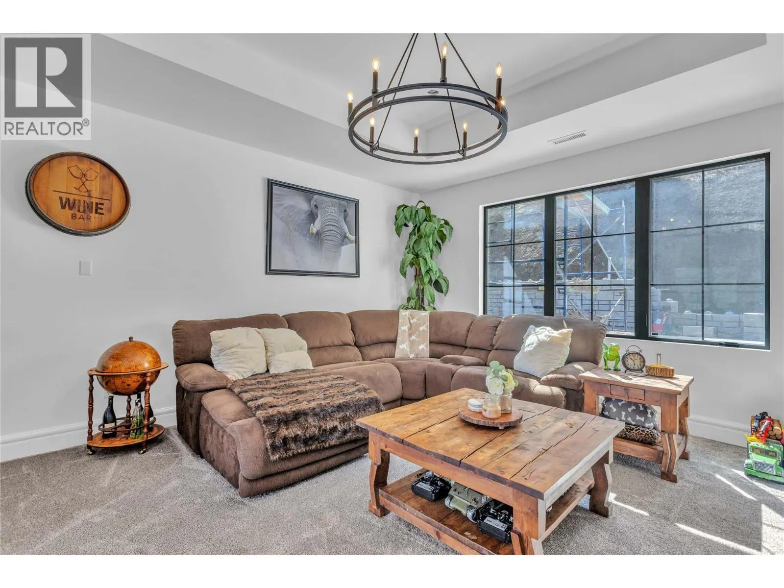 164 Sunset Boulevard
